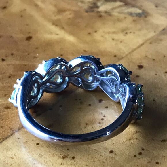 Natural Arizona Peridot Sterling Silver Heart Ring Size 7 - Picture 4 of 8